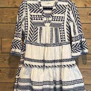 Mi Ami Women’s Geometric Aztec Print Tiered Ruffle Bell Sleeve Mini Dress Small